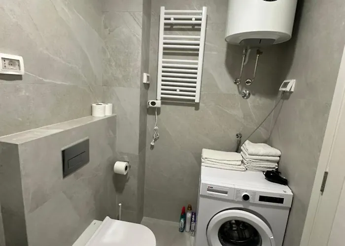 Cozy 1bd Point-garage Available 5e Per Day *