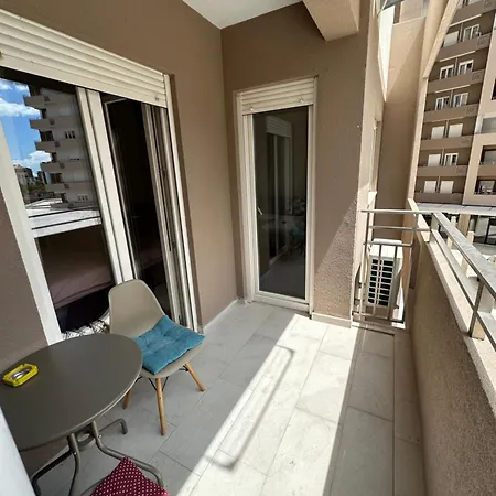 Cozy 1bd Point-garage Available 5e Per Day Апартаменты Подгорица
